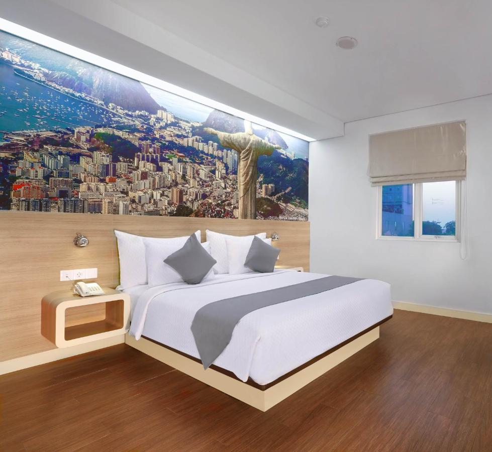Hotel Neo Gubeng By Aston Surabaya Buitenkant foto