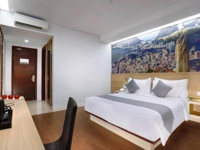 Hotel Neo Gubeng By Aston Surabaya Buitenkant foto